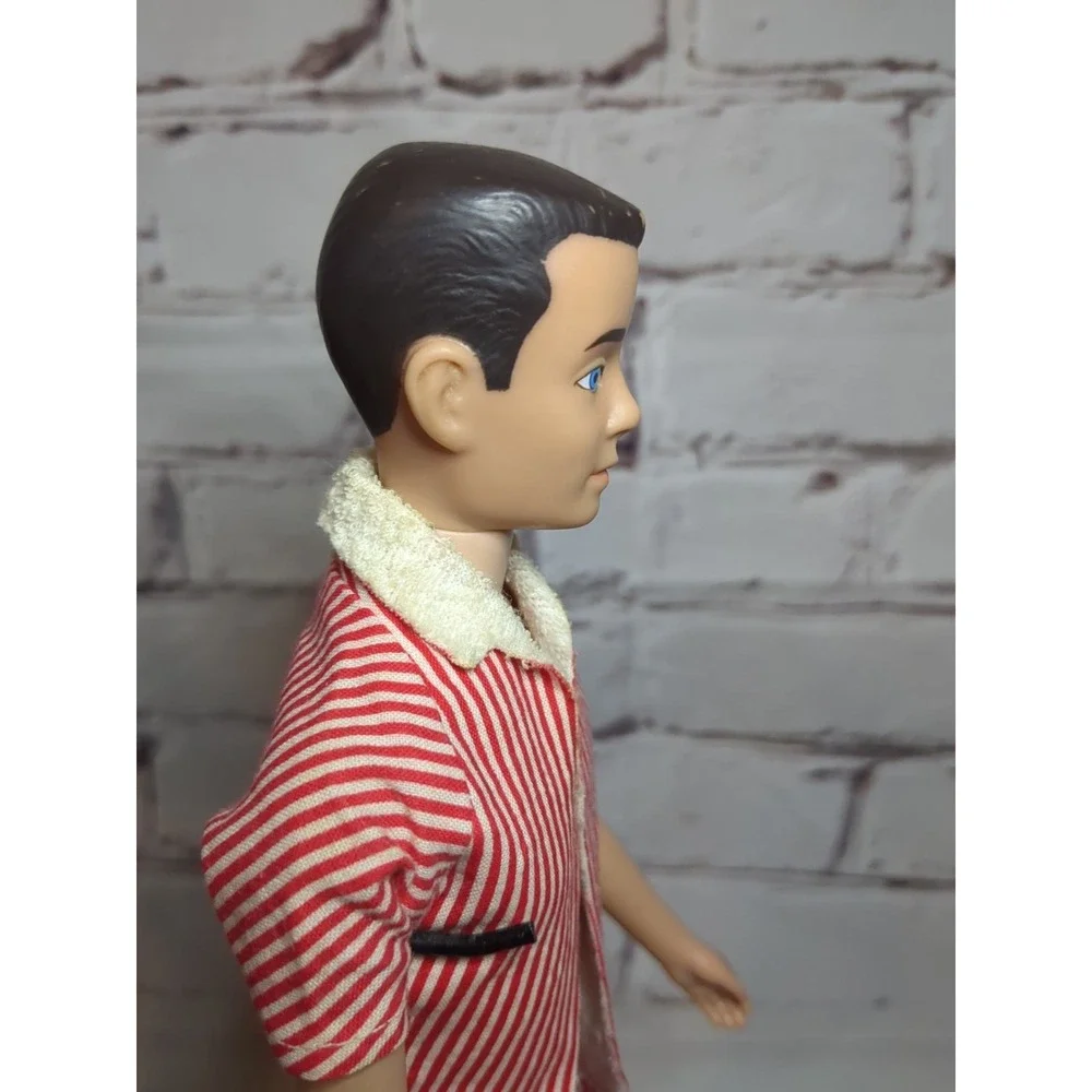 Vintage Brunette Straight Leg Ken‎ Doll #750 w/Original Outfit, sandals, stand
